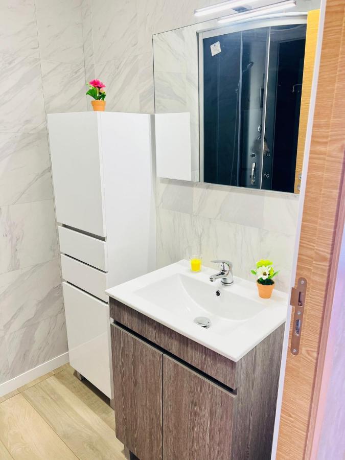 Hostel Golden Star Gião Εξωτερικό φωτογραφία